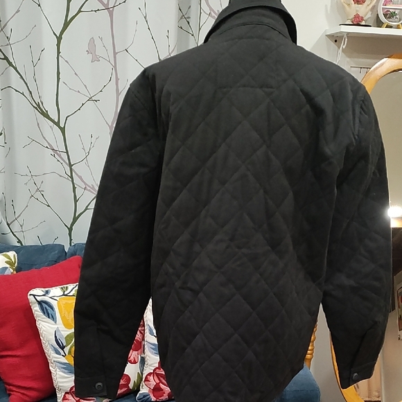 Levi's Black Quilted Shirt Jacket - Picture 5 of 8